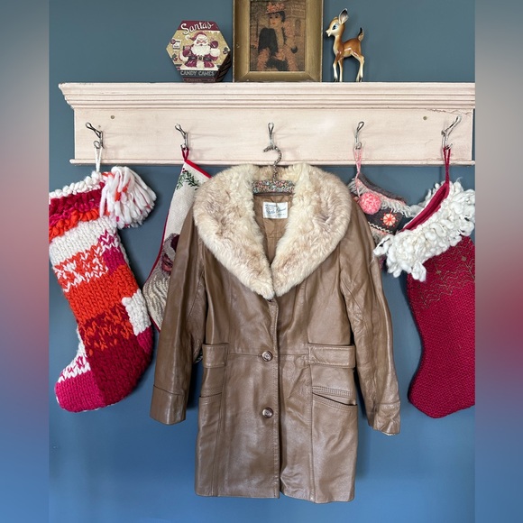 Vintage an original by Peter Caruso 1970s brown Leather Fur collar jacket - Picture 3 of 12